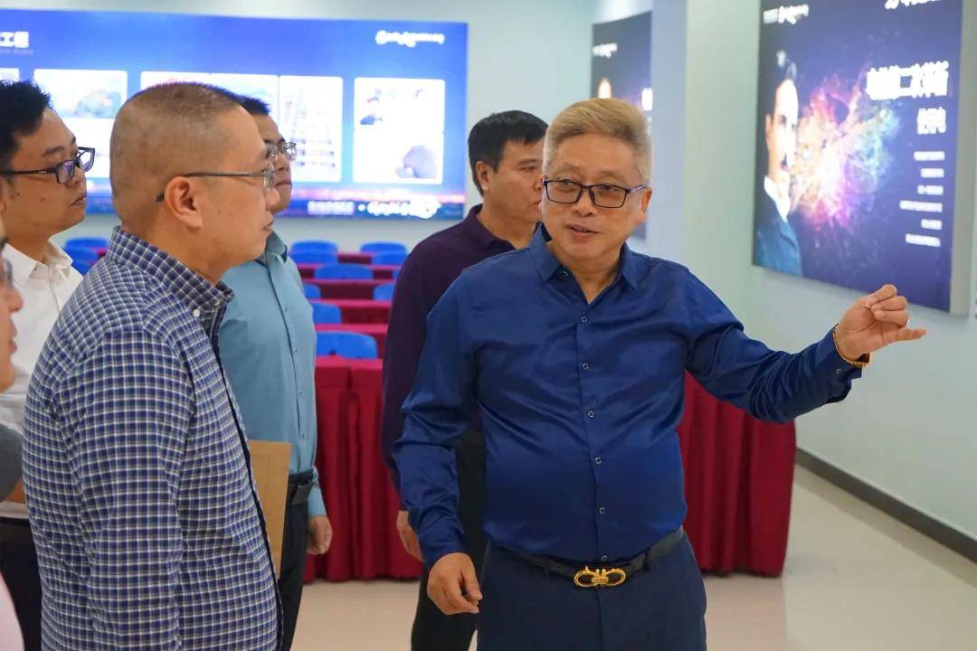 热烈欢迎江西寻乌县县委常委常务副县长罗俊腾一行领导莅临中安考察