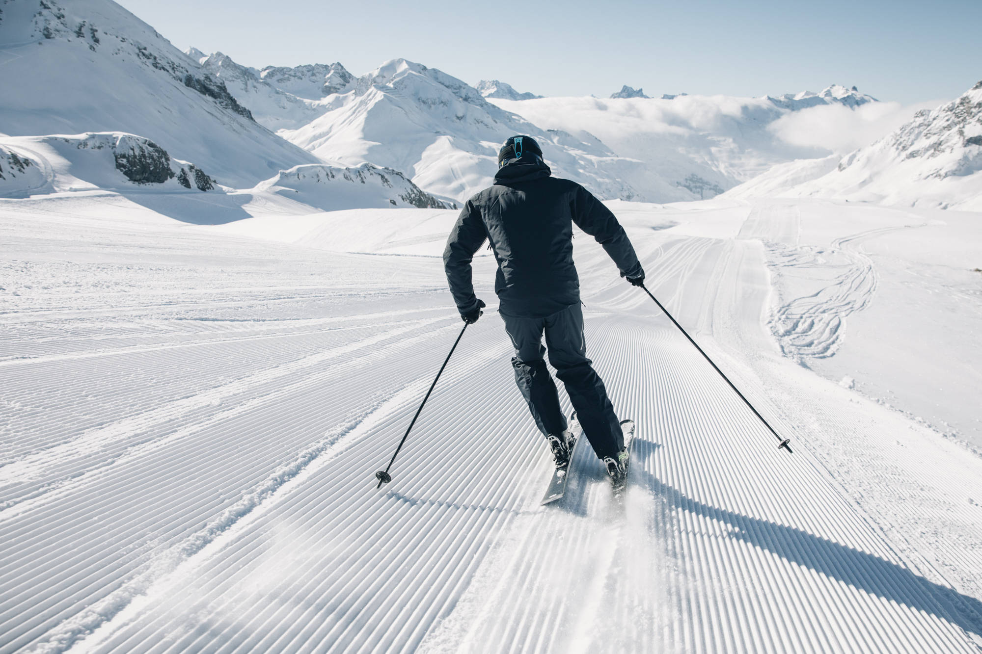奥地利滑雪 图库摄影片. 图片 包括有 消遣, 滑雪者, 旅途, 小山, 滑雪, 峰顶, 驾空滑车, 皮斯泰 - 26721722