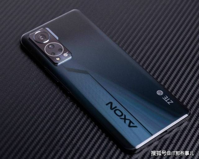 散热|预算2000元左右 高性价比手机首选骁龙870 散热和续航更重要