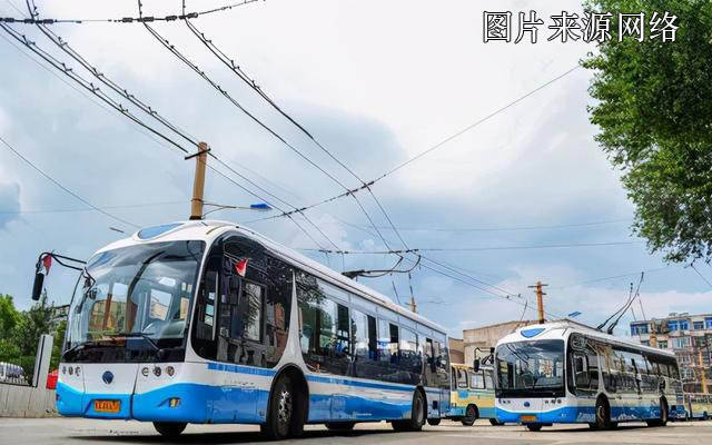 太原市公交集团原本有五条无轨电车,俗称大辫子公交.