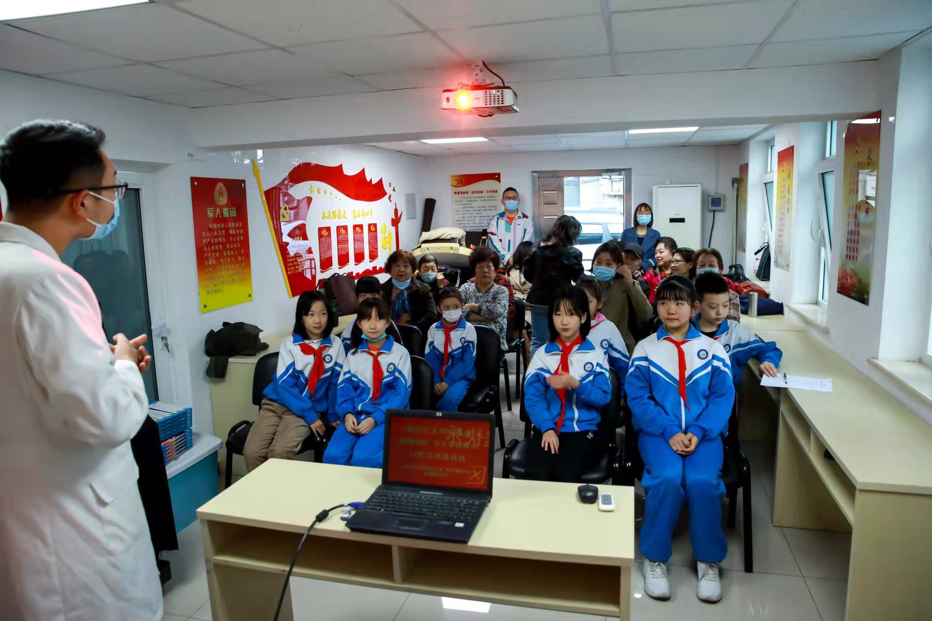 诺尔口腔走进万全小学兴安路校区爱牙课堂