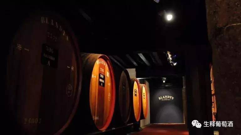 生命|开瓶放一年,不开瓶藏两辈子,不死之酒-马德拉