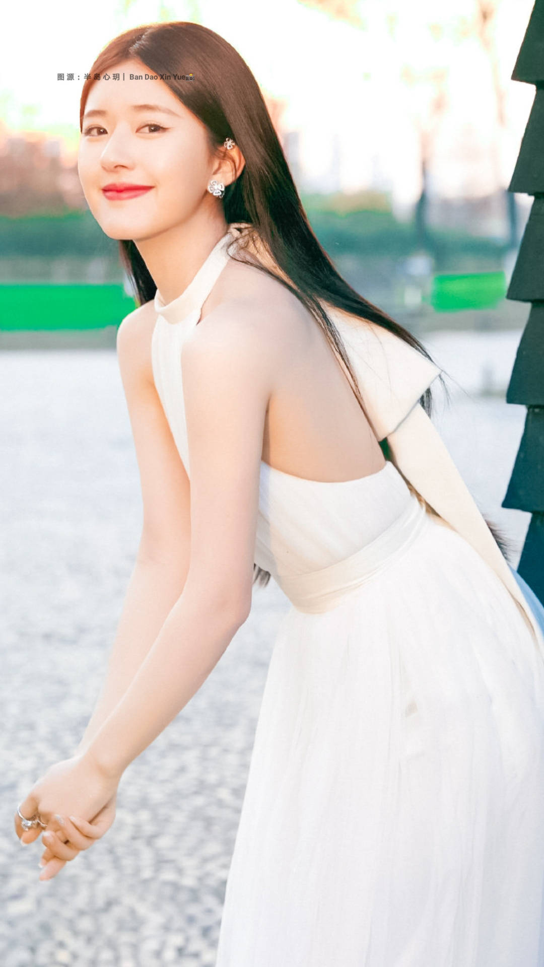 赵露思这也太美了吧 像精灵一样的仙女-搜狐大视野-搜狐新闻