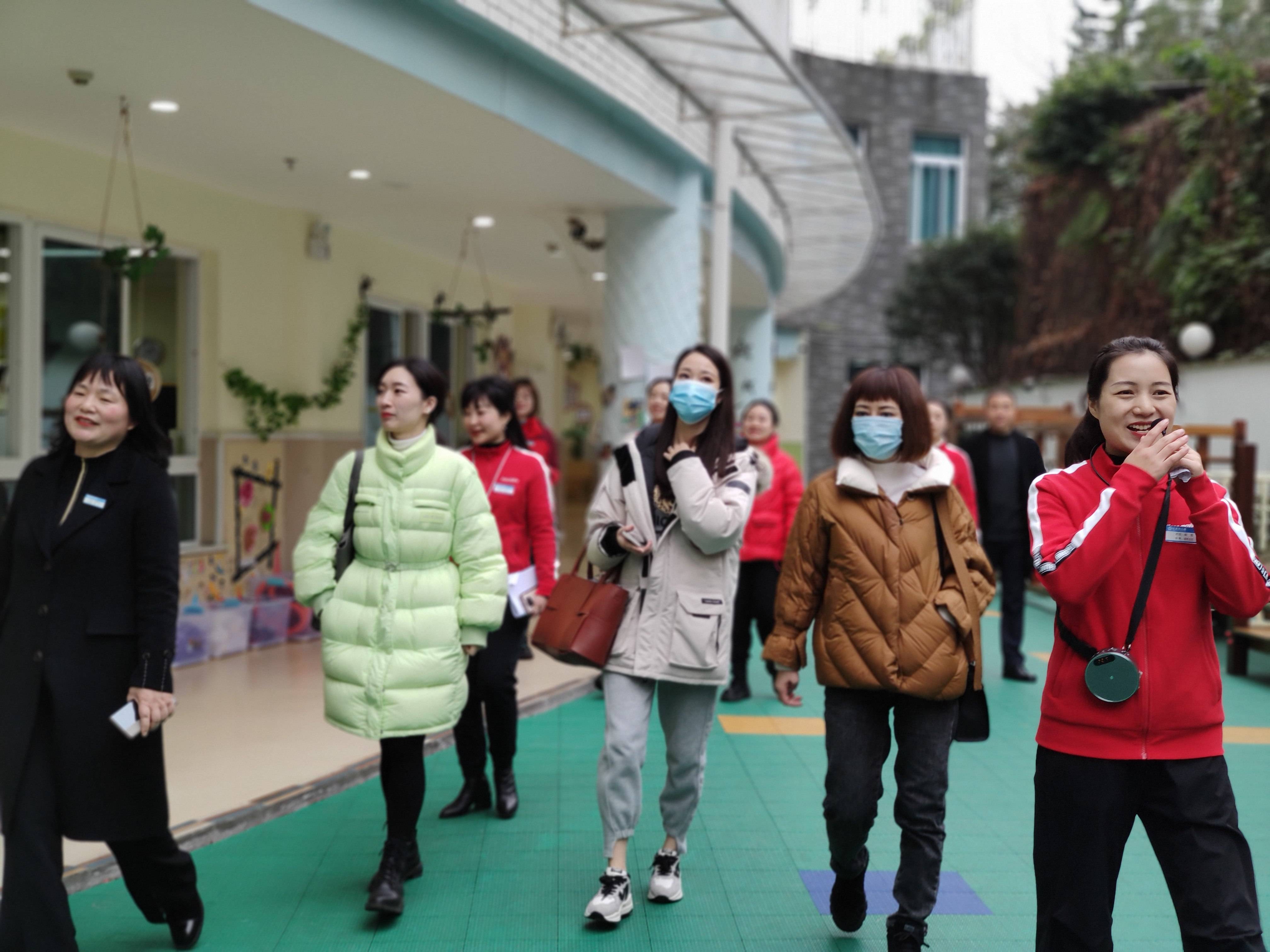 泸州市龙马潭区红星幼儿园迎接泸州市示范性幼儿园创建评估工作