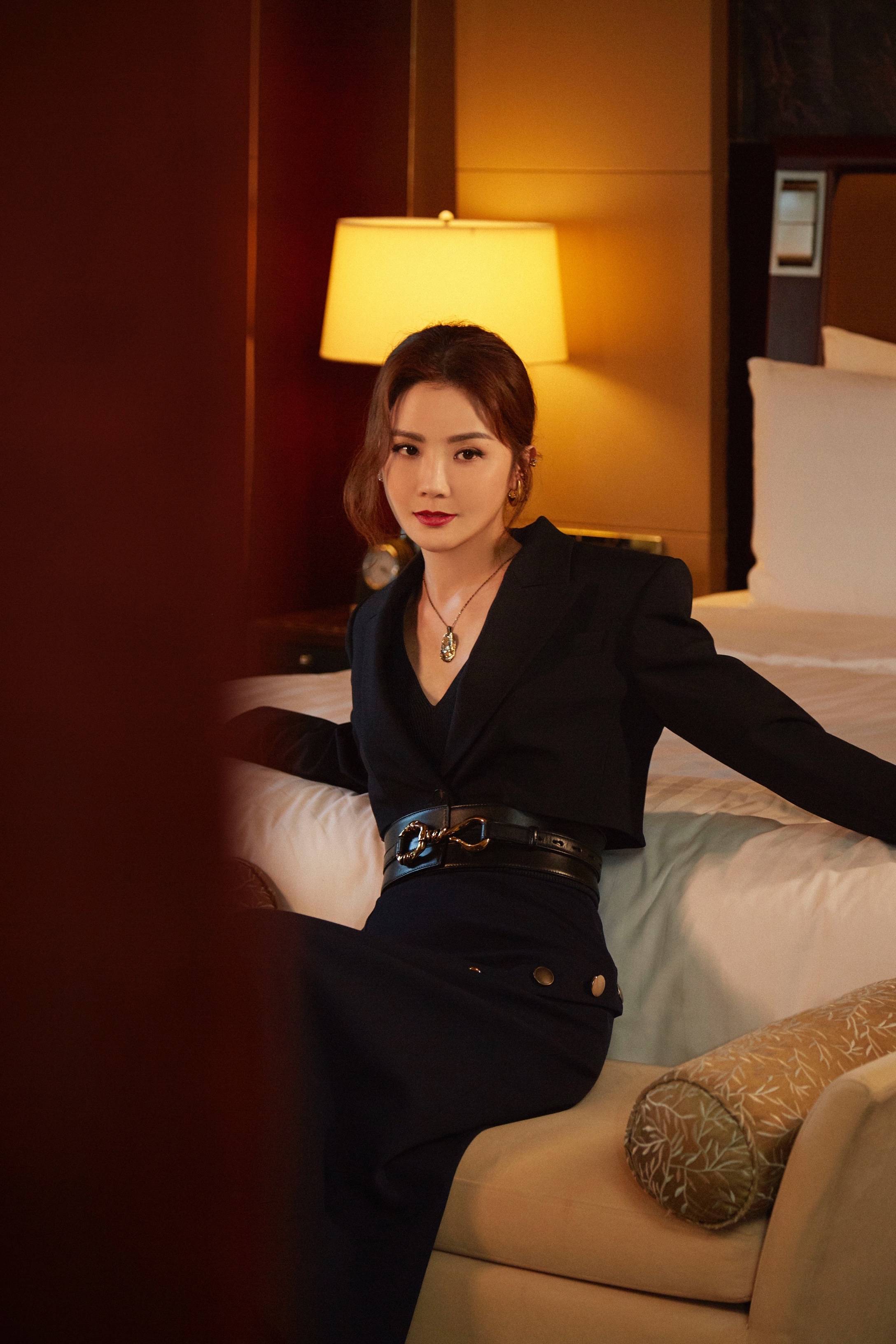 twins霍汶希亮相2021搜狐时尚盛典进取之夜