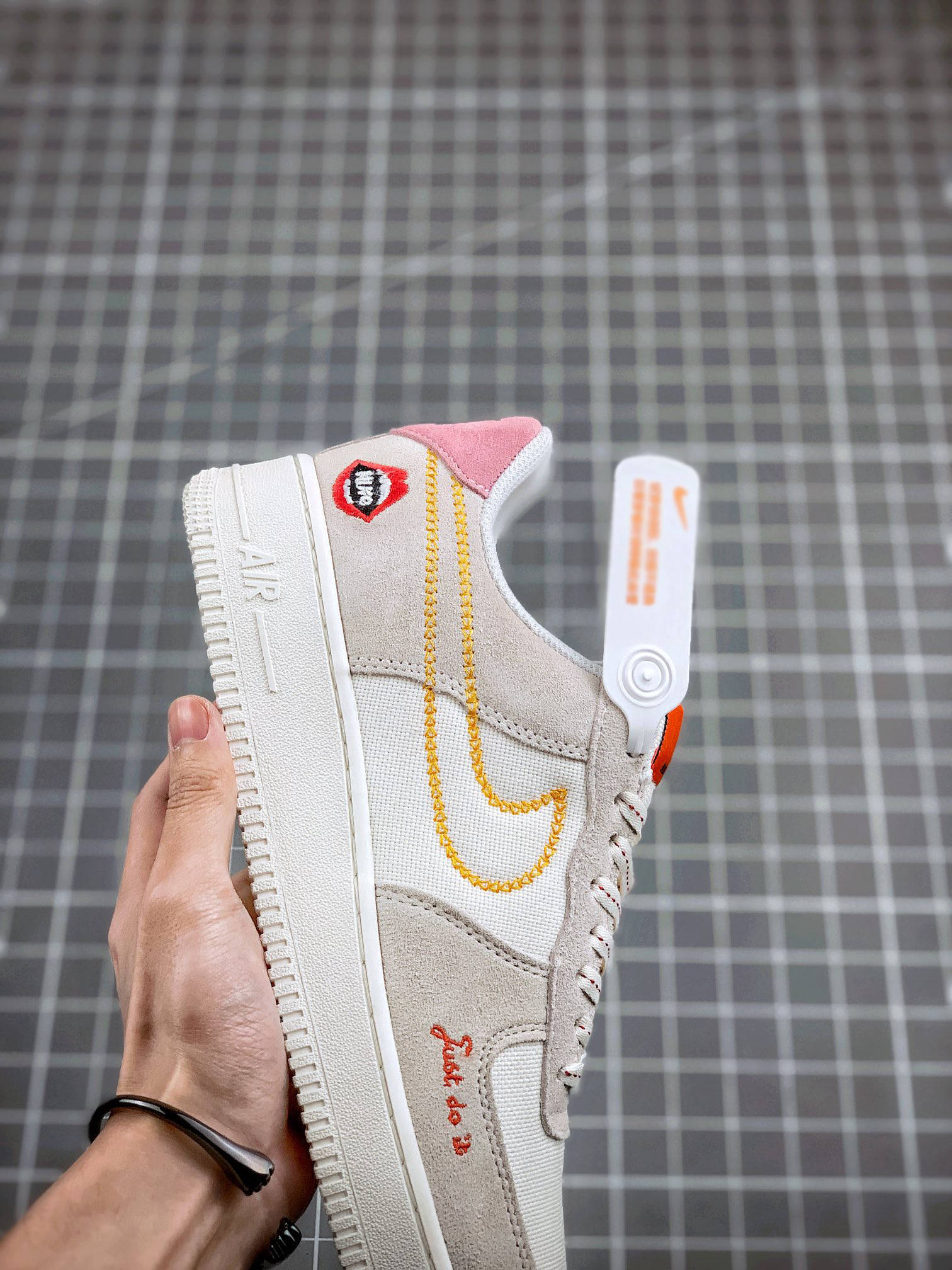 耐克nikeairforce1sail口红刺绣白橙摇滚乐空军一号低帮运动鞋