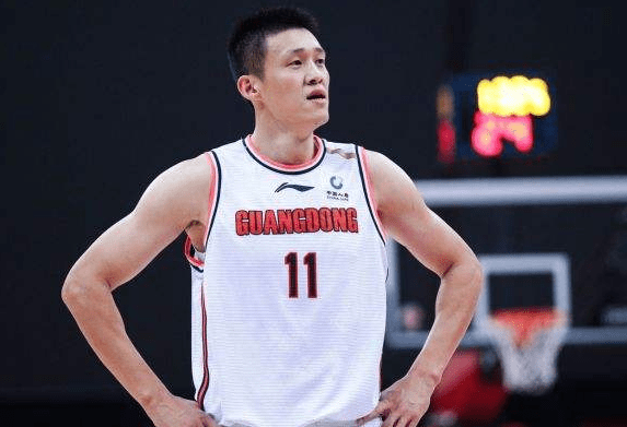 杨毅|狂轰26分13板！杨毅这次被打脸了 周鹏打NBA能有这数据吗？