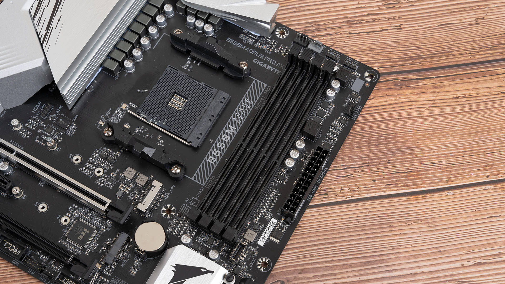 ryzen75700gb550m才是最佳过渡配置玩游戏生产力两不误