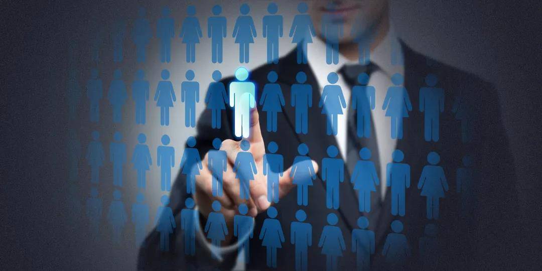 组织需要,结合员工能力特征,针对性的制定继任培养方案,避免人才断层