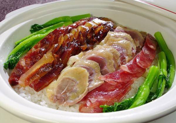 您的中国粤菜美食攻略腊味煲仔饭篇