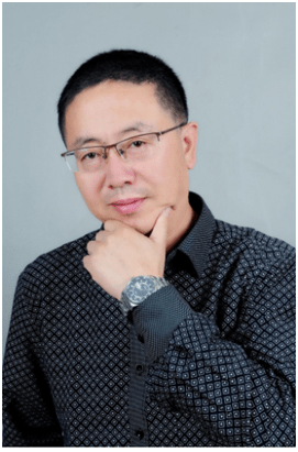 刘宏伟迎新见几回