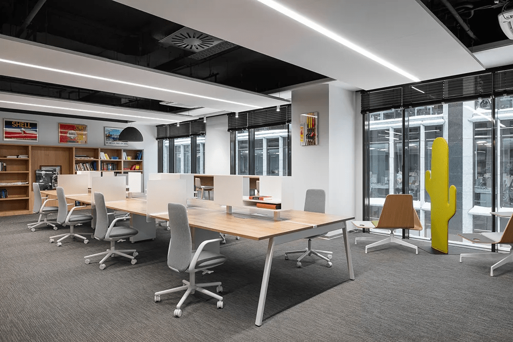 春意盎然 开放性多元化办公场所设计欣赏_空间_会议室_员工