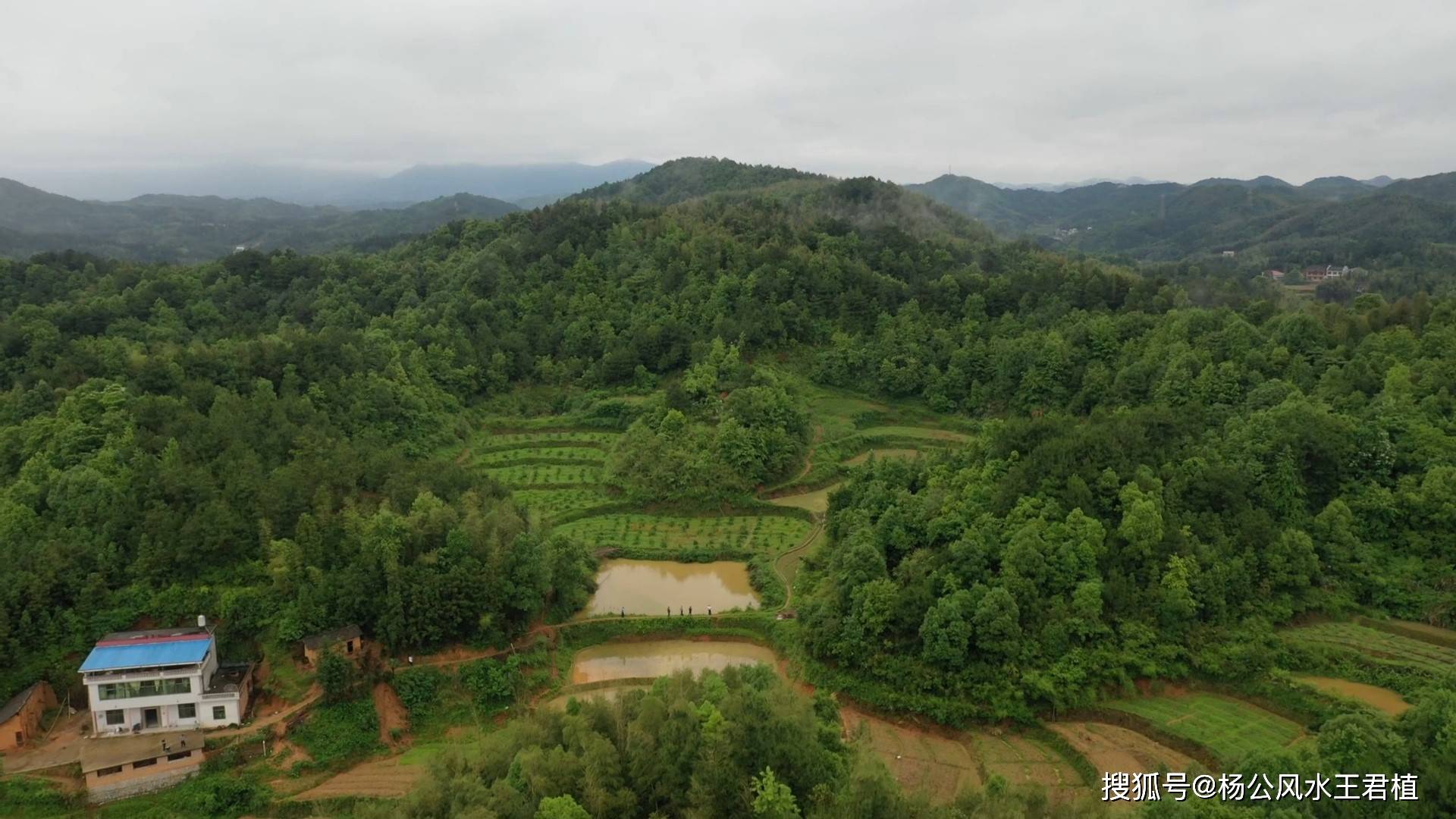 曾国藩祖坟风水航拍地形完美无瑕