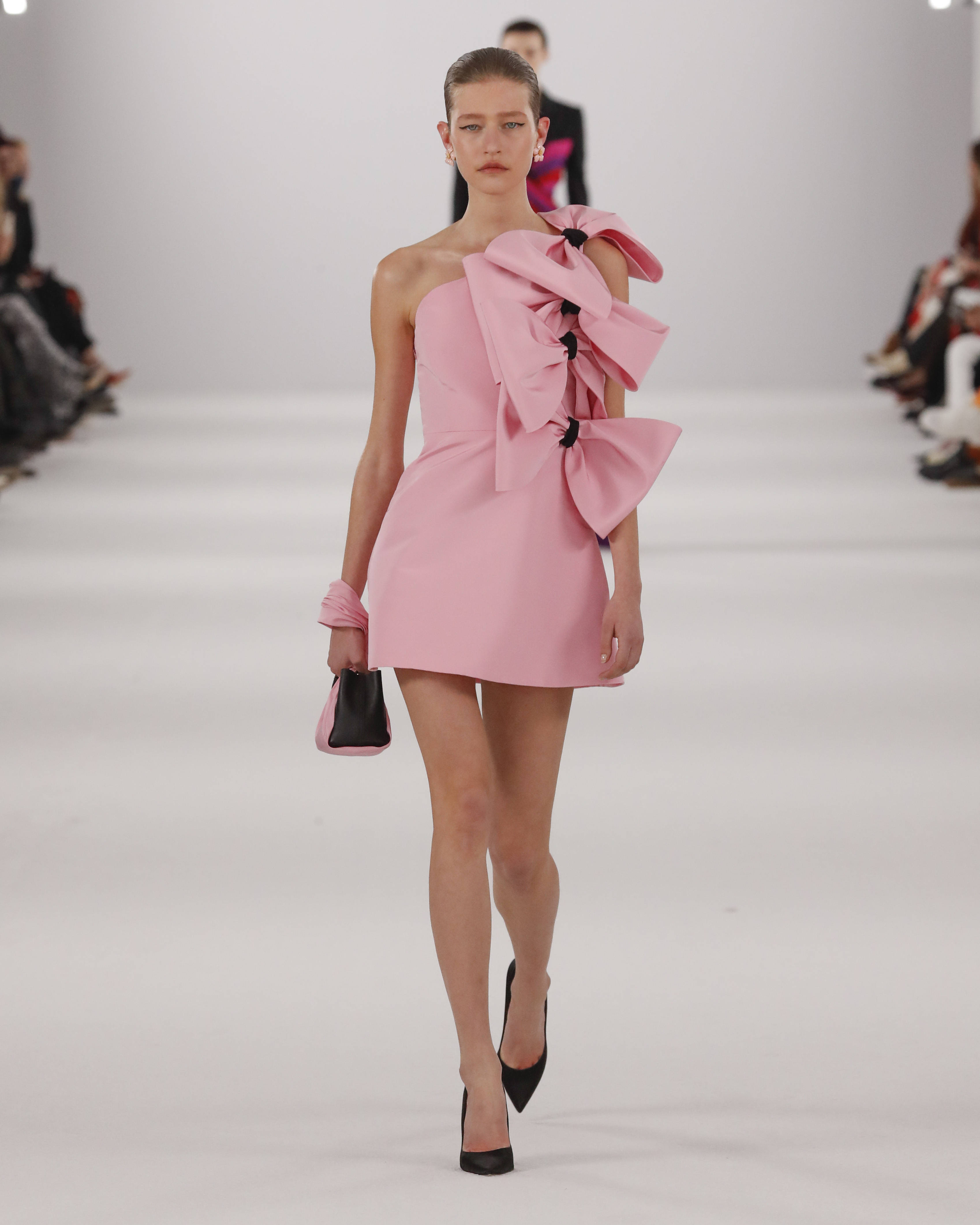 carolina herrera2022秋冬系列  勇敢永远不过时