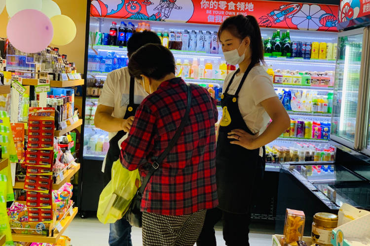 需求|2022年创业开零食店前景如何?