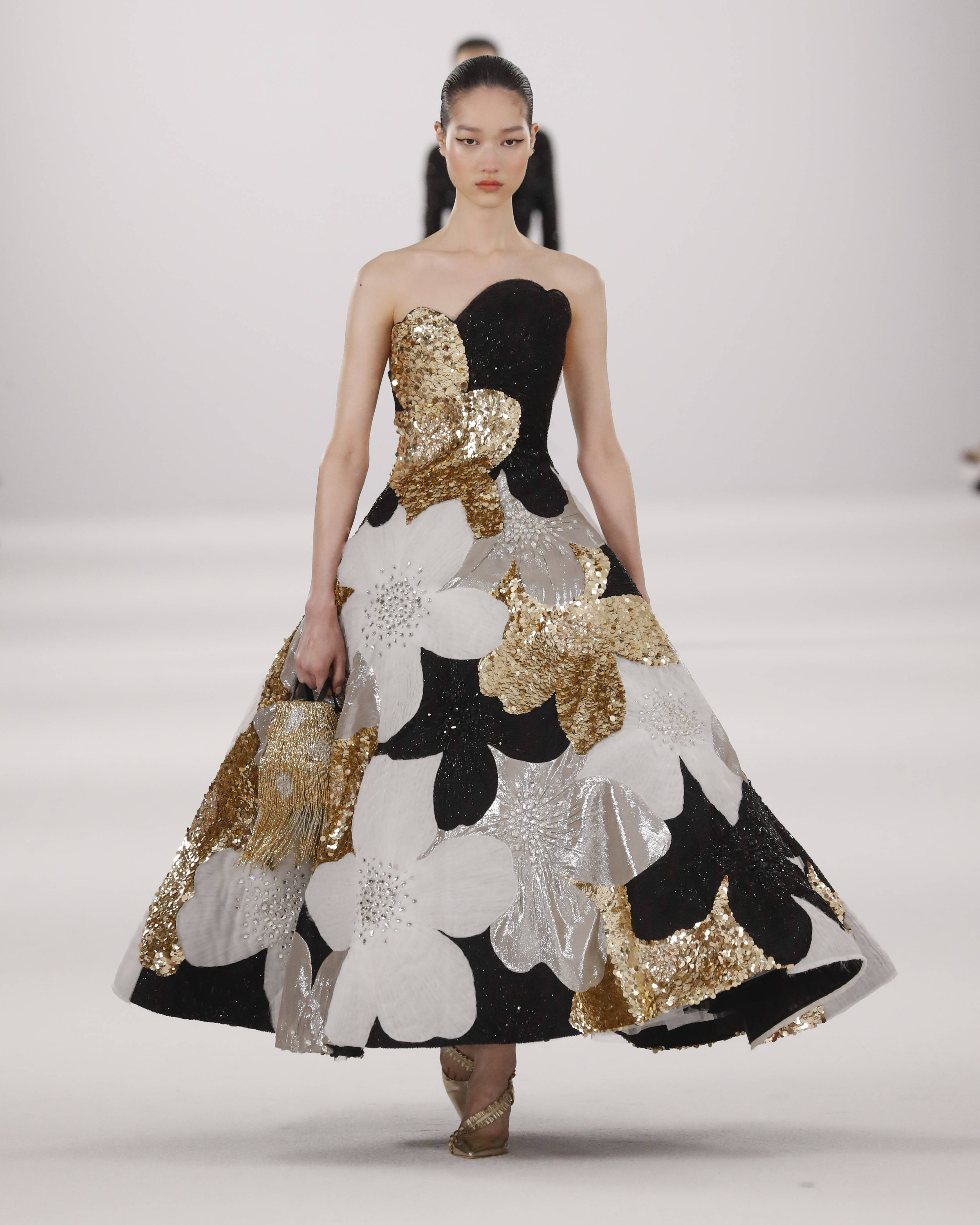 carolina herrera2022秋冬系列  勇敢永远不过时