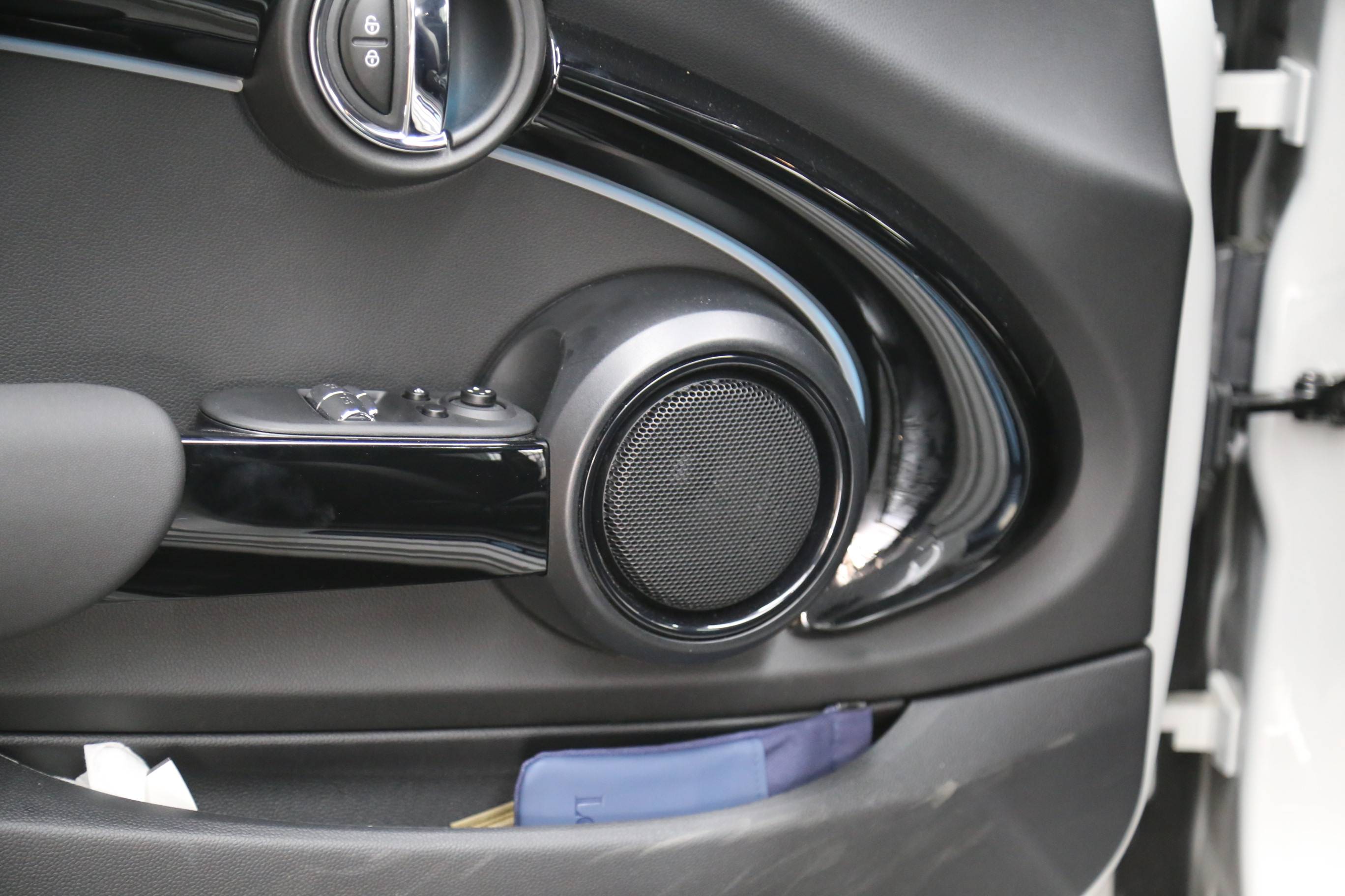 宝马mini济南欧瑟升级哈曼卡顿音响