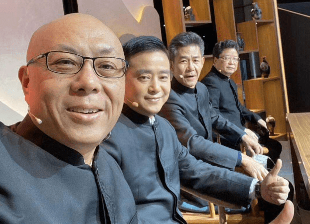 收藏家信赖的电视台古玩鉴宝专家却无一人读过大学多么可笑