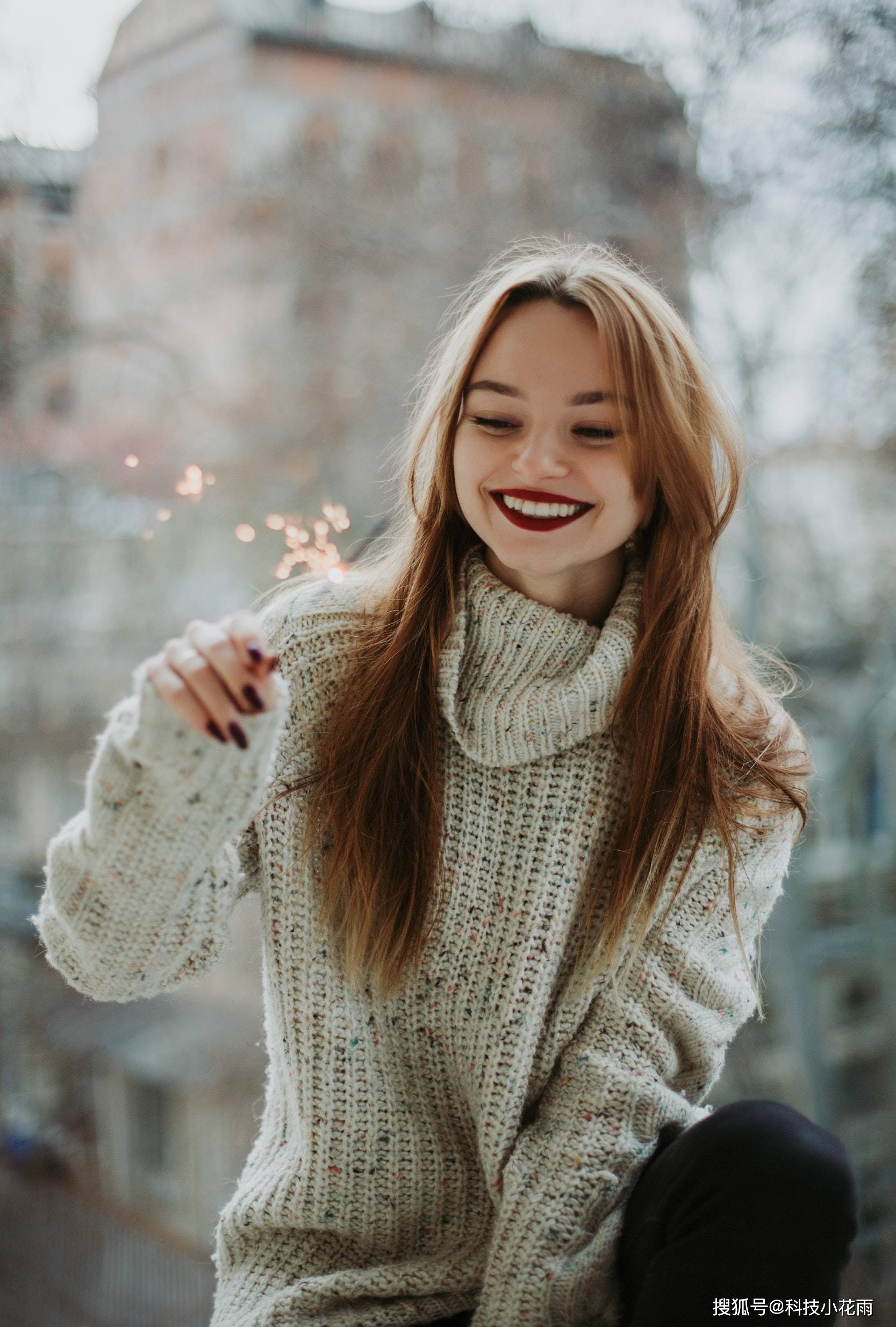 四种经典拍照姿势教你摆拍出最美的pose