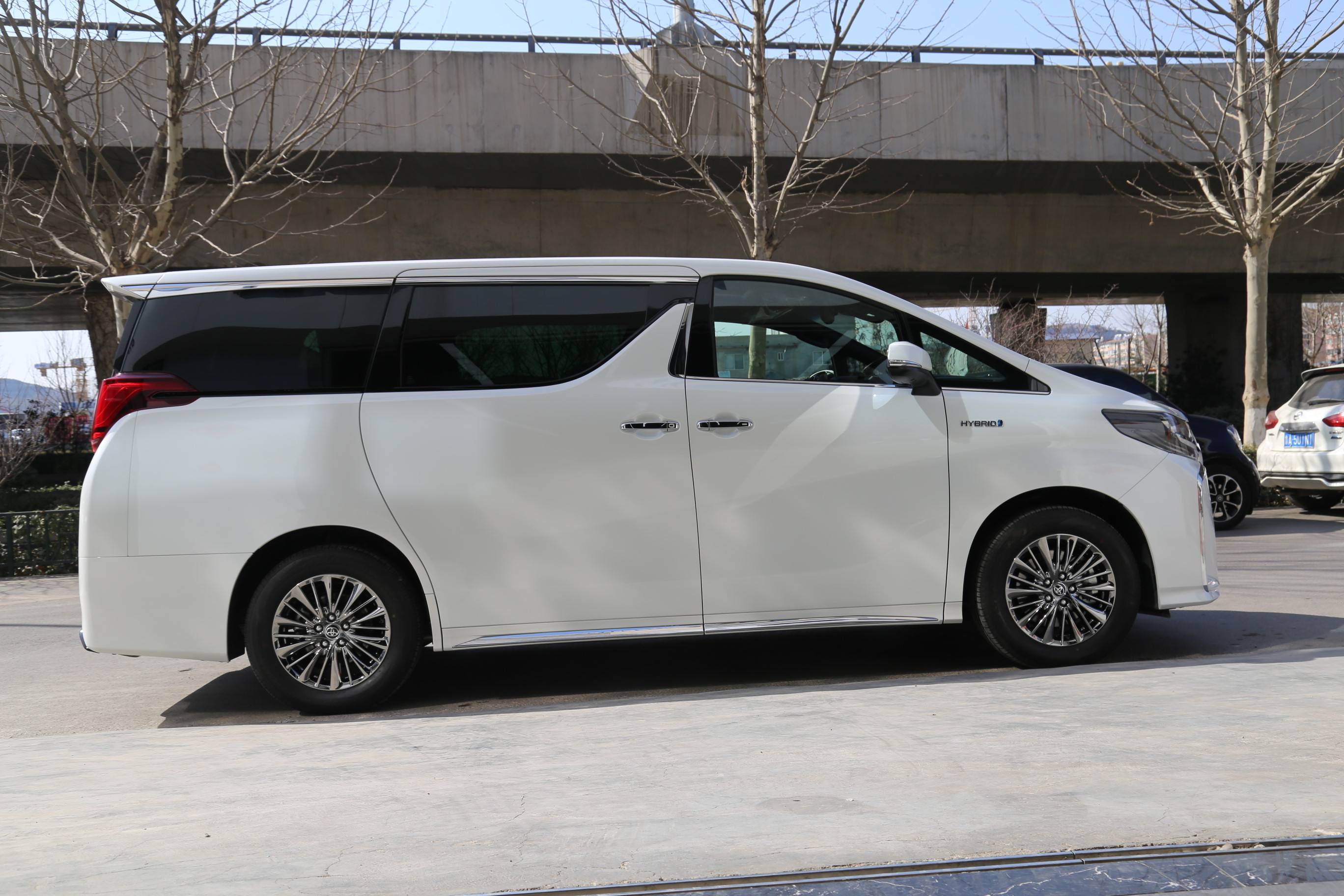 丰田埃尔法济南欧瑟全车装贴xpel隐形车衣汽车保护膜