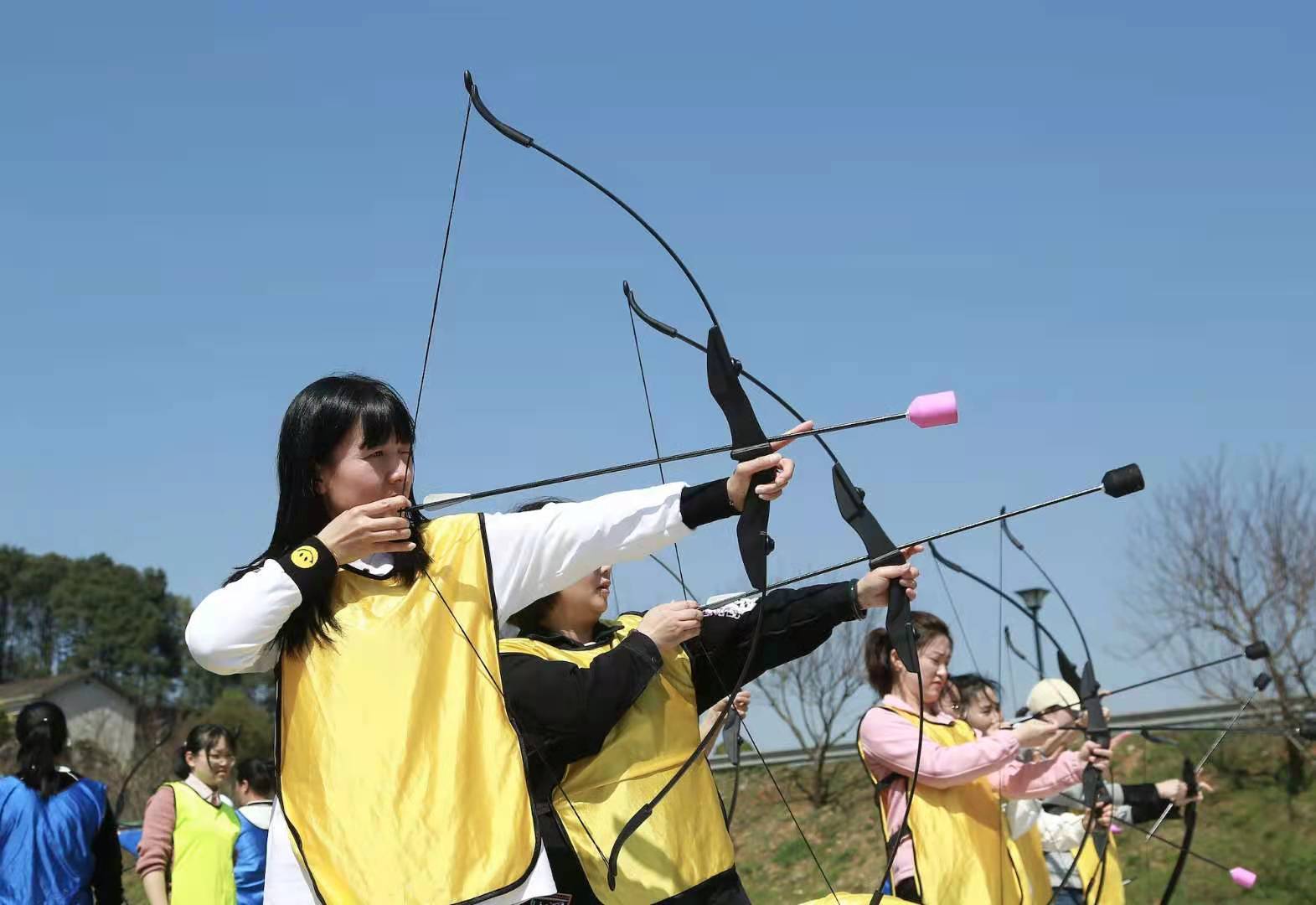 长沙团建人趣味飞盘团建植树团建攻防箭团建庆三八节