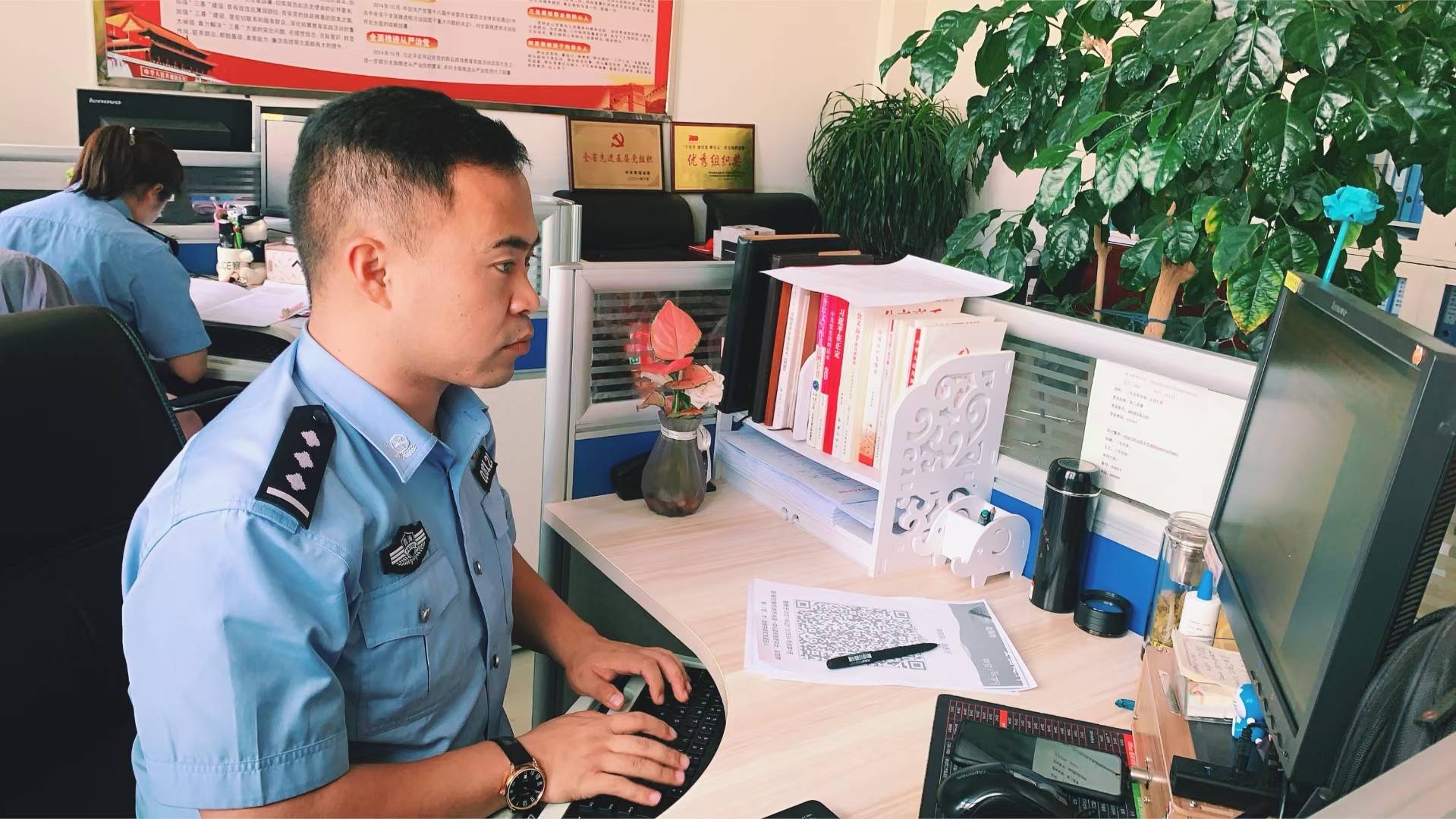 访谈|【刘志强访谈】赵海青：写作的喜乐只有自己清楚