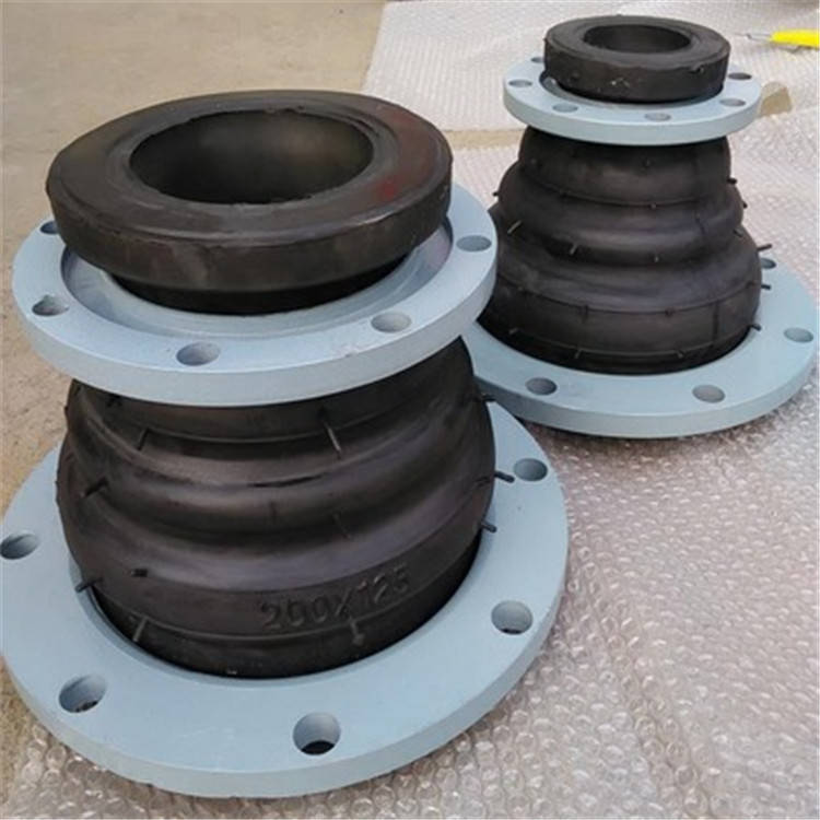 变径橡胶接头主要用于解决各种管道的口部偏差,轴向胀缩和不同心.