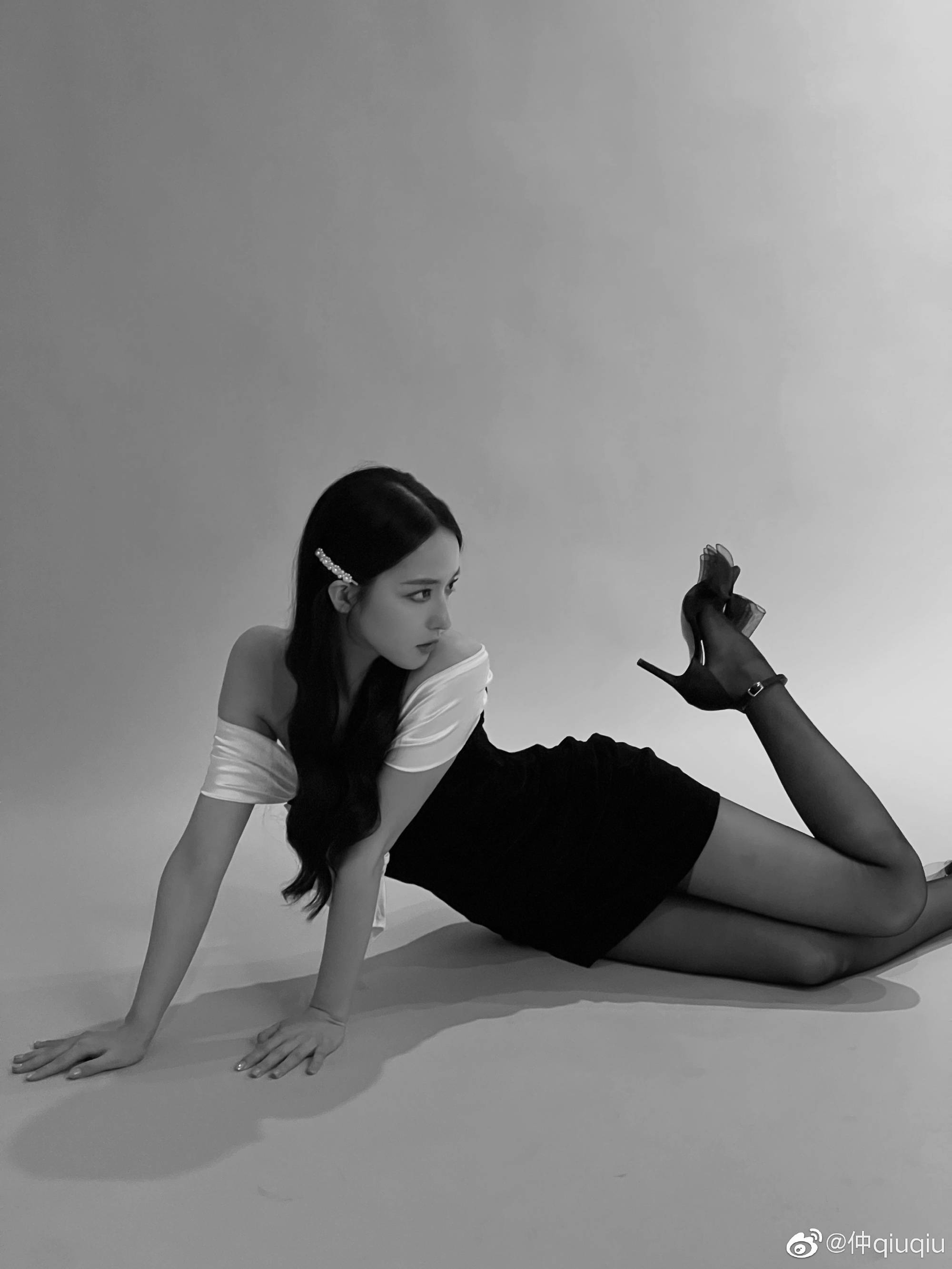 组图篮球女神秀黑丝长腿超高颜值火遍全网