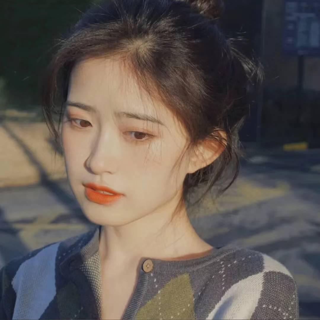 女生头像青春肆意张扬热爱经久不息