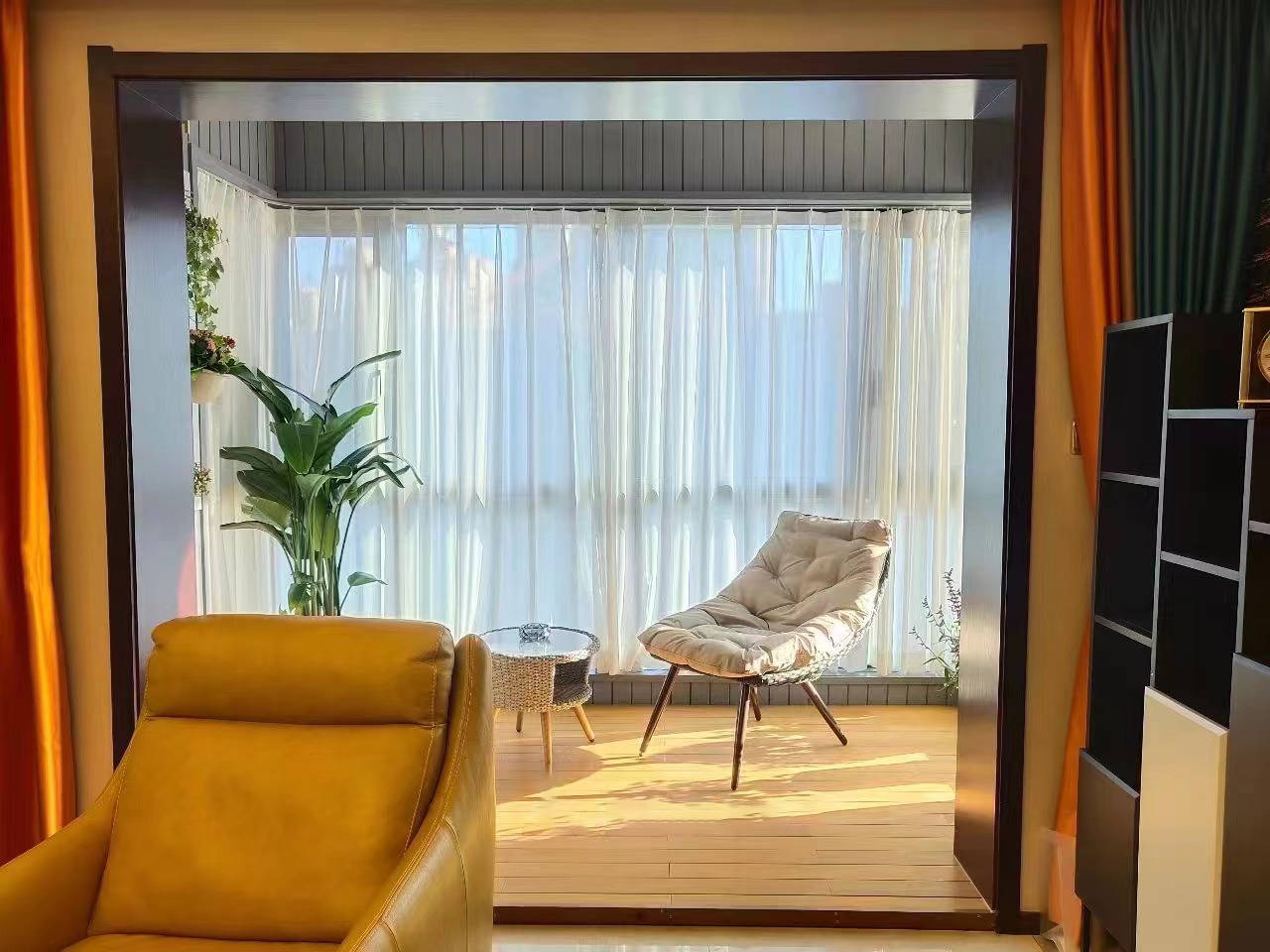 现代简约休闲娱乐阳台装修广州喜鹊林木阳台结合案例图片讲述