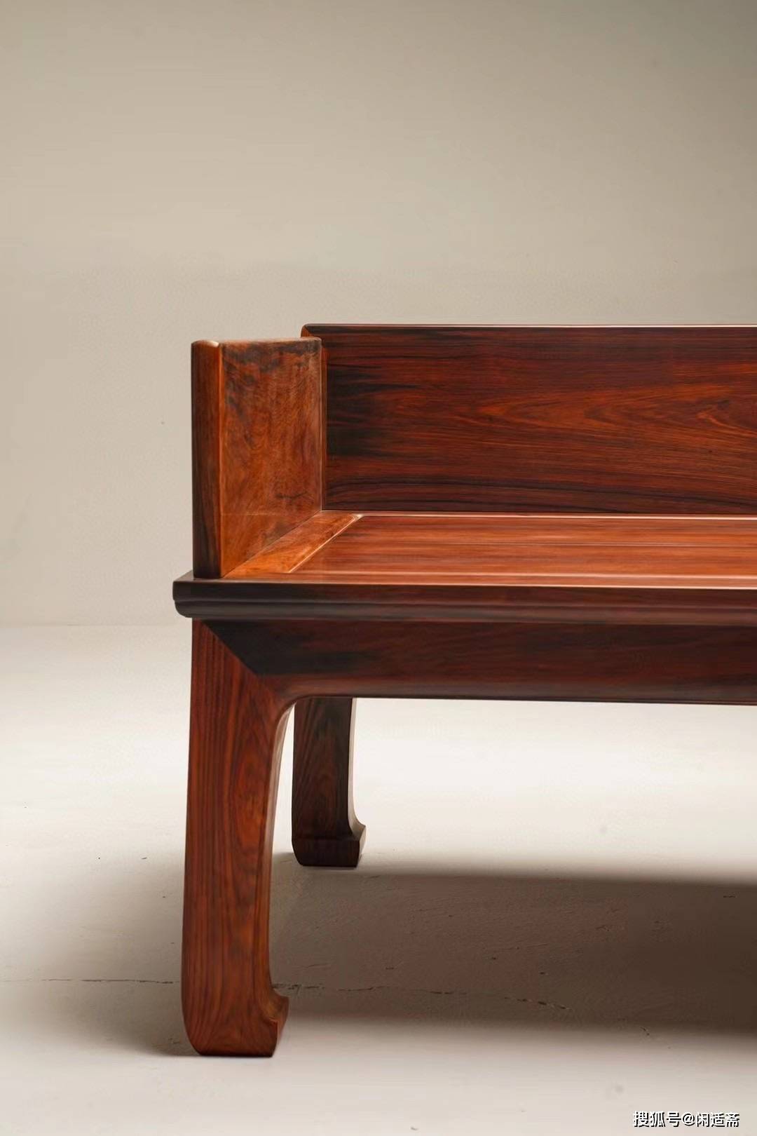 轻灵隽永,大红酸枝,侣明式款,三围独板罗汉床_视觉_自然_家具