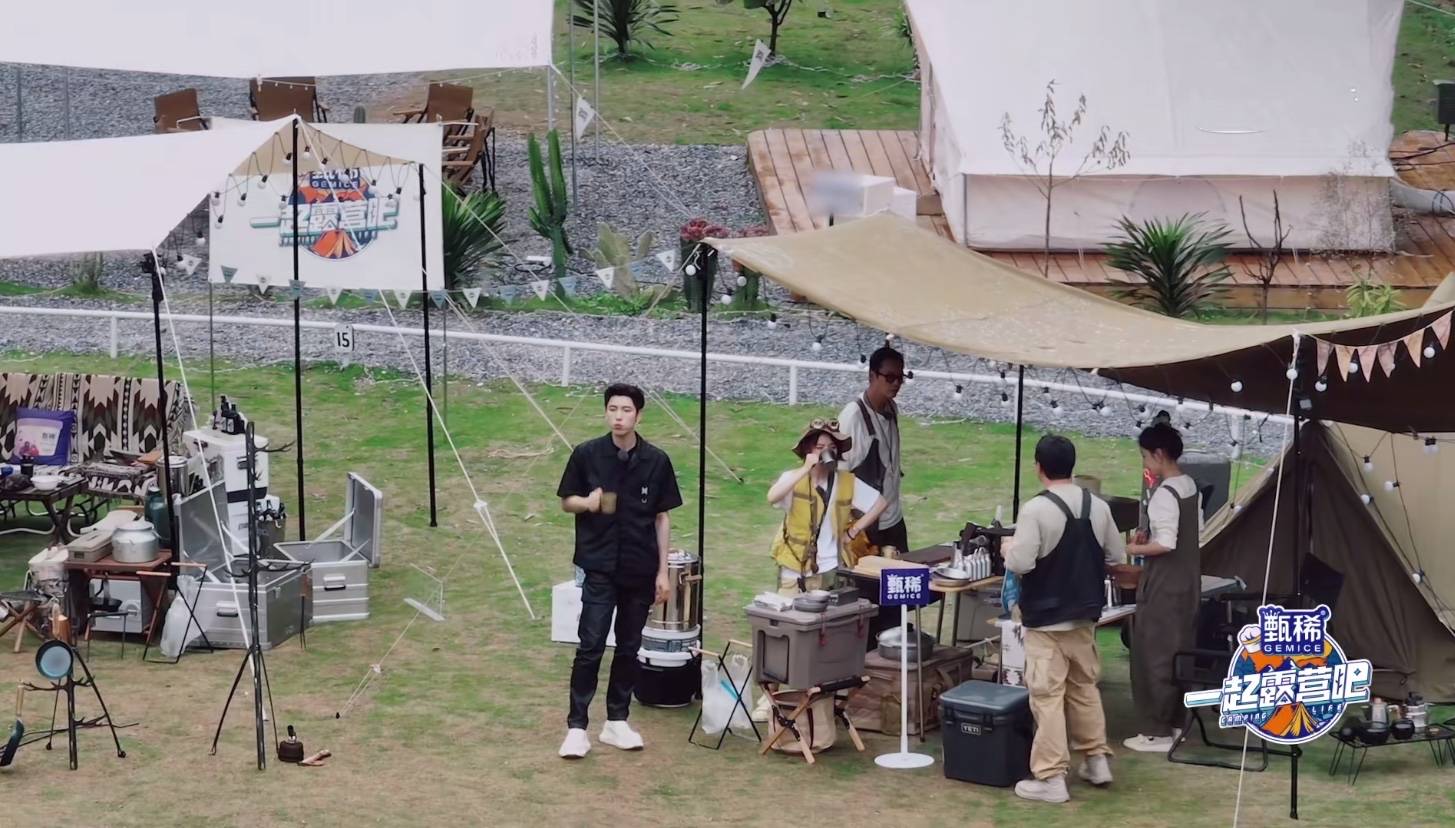 国内首档露营真人秀开播,跟着露营家族《一起露营吧》_铁子都_游戏