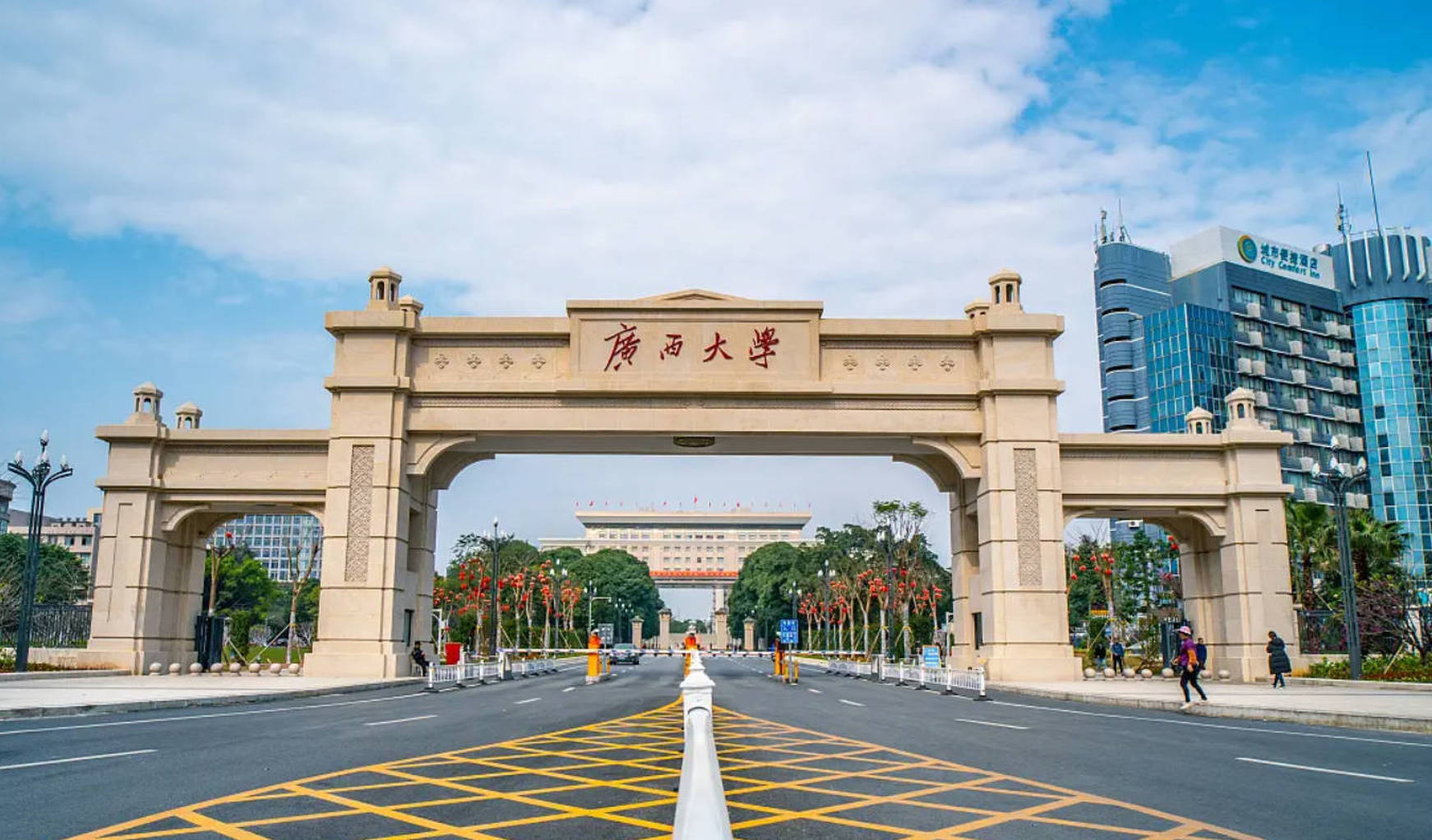 南宁大学生毕业后你在哪里