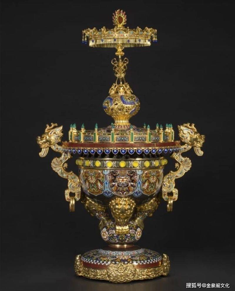 《座龙花薰》高约92厘米,宽约60厘米,器型硕大,气势恢宏,集景泰蓝,花