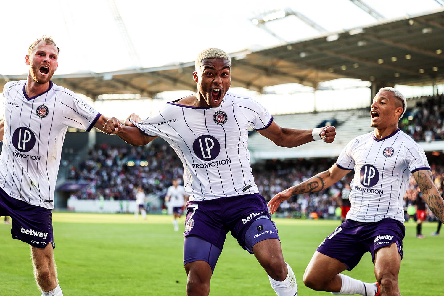 原创法乙阿雅克肖vs图卢兹阿雅克肖若不赢就无缘直升