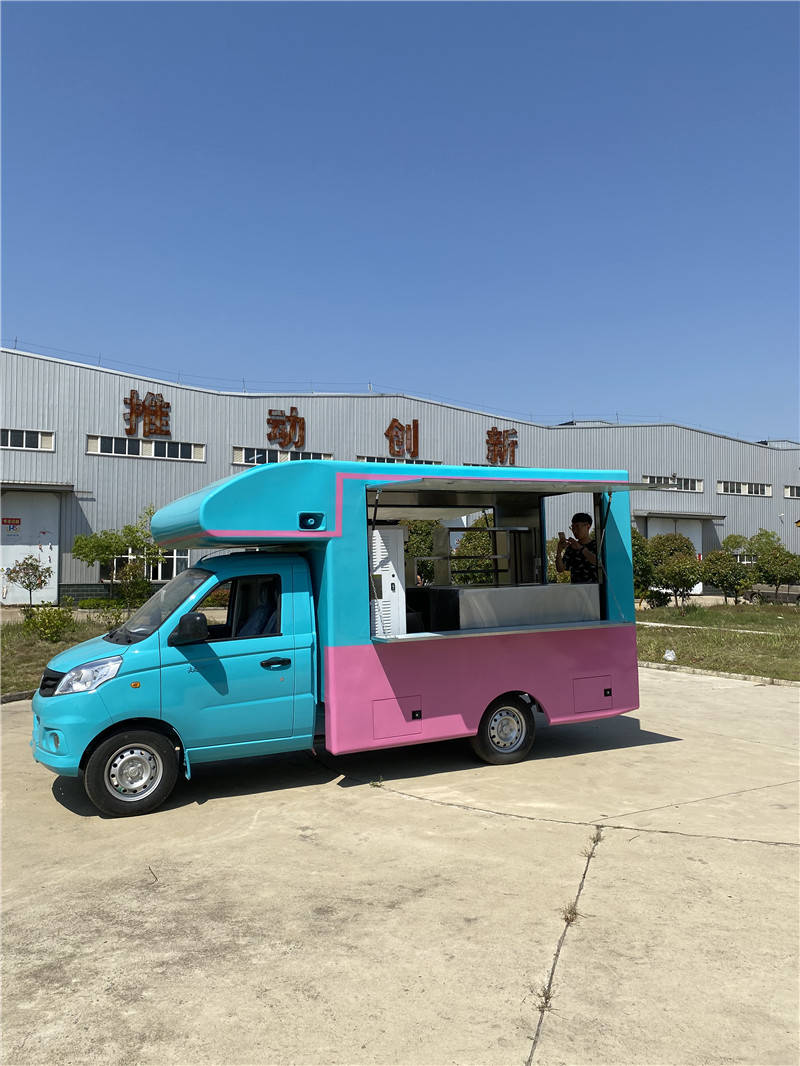流动式冰淇淋车 新款小吃美食车 多功能移动售货车