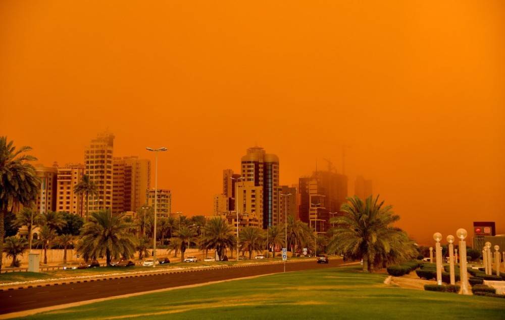 沙尘暴席卷科威特和伊拉克多地黄沙漫天