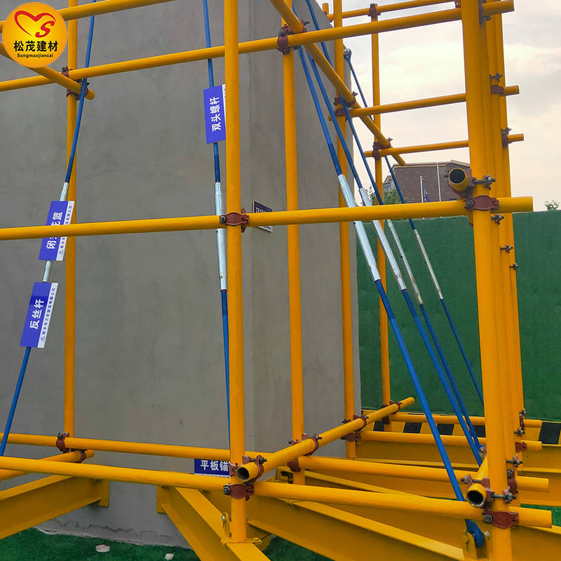 新型悬挑架双头螺栓的安装