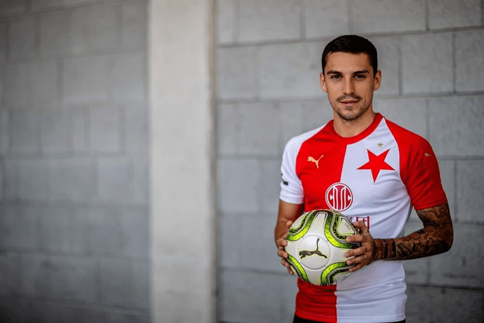 米哈伊拉和弗拉德·基里凯什是为数不多的几个在意甲踢球的球员