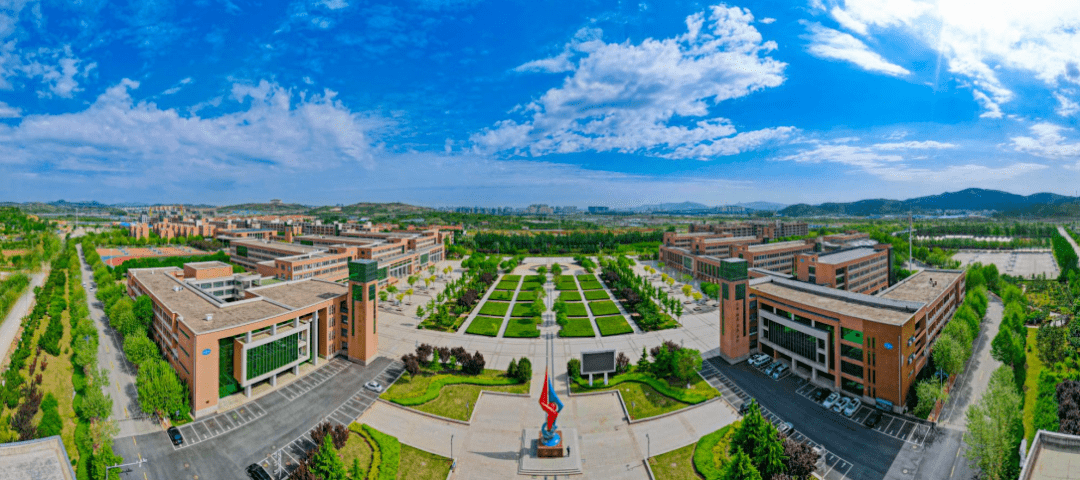 山东烟台汽车工程职业学院2022年招生简章及学校环境介绍