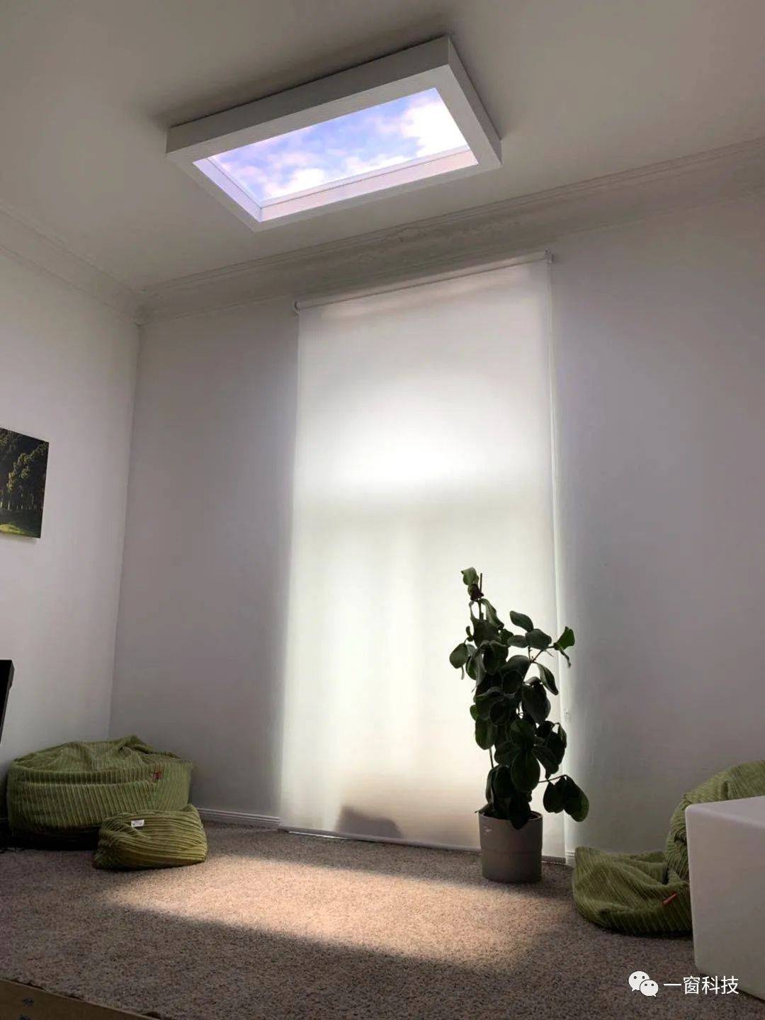 可以模拟阳光的天窗灯