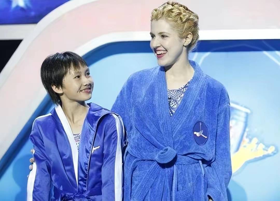 放弃一切来华发展央视最火外籍女星金小鱼爱上中国小伙却遭抛弃她还好