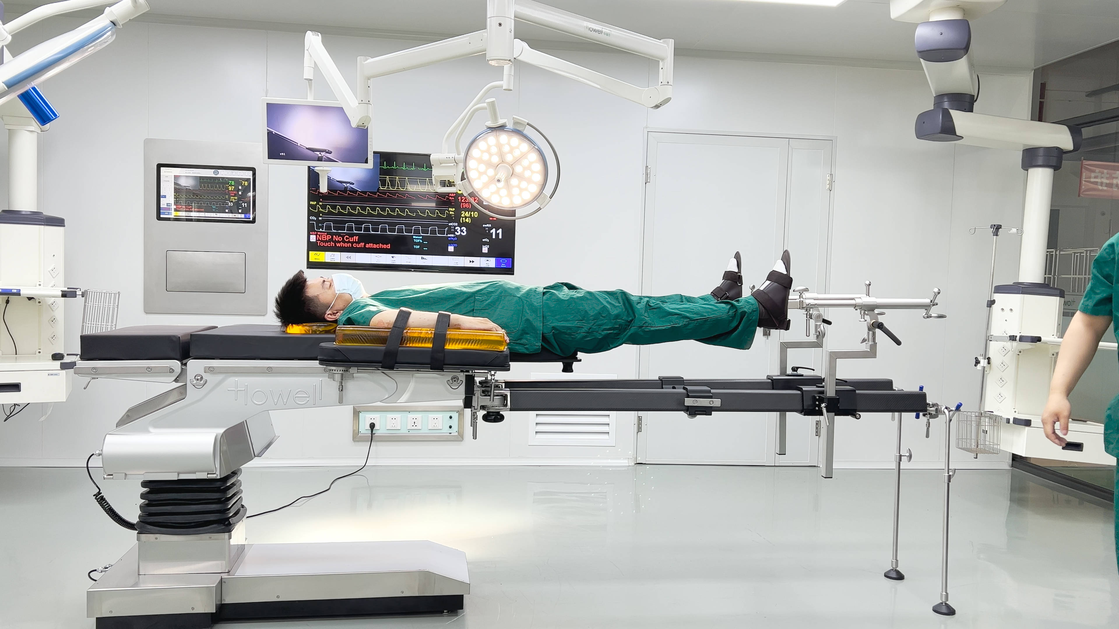 电动液压手术床碳纤维材质