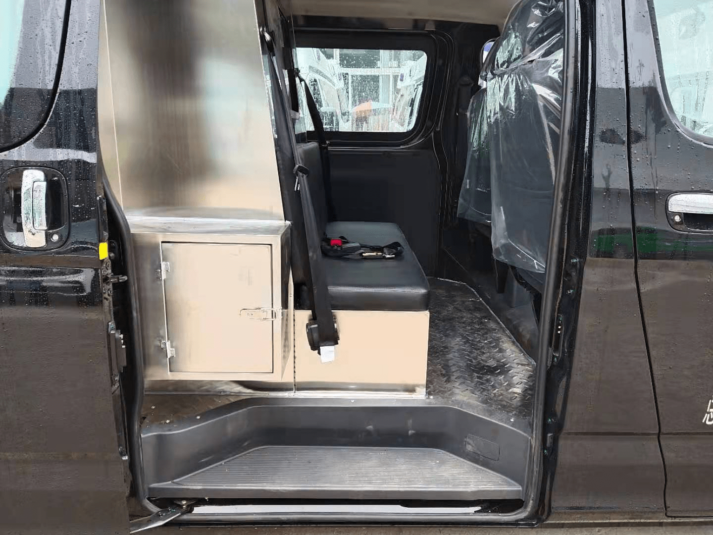 殡仪馆用的殡仪车改装厂家在哪里能买到车子介绍殡仪车图片参数报价