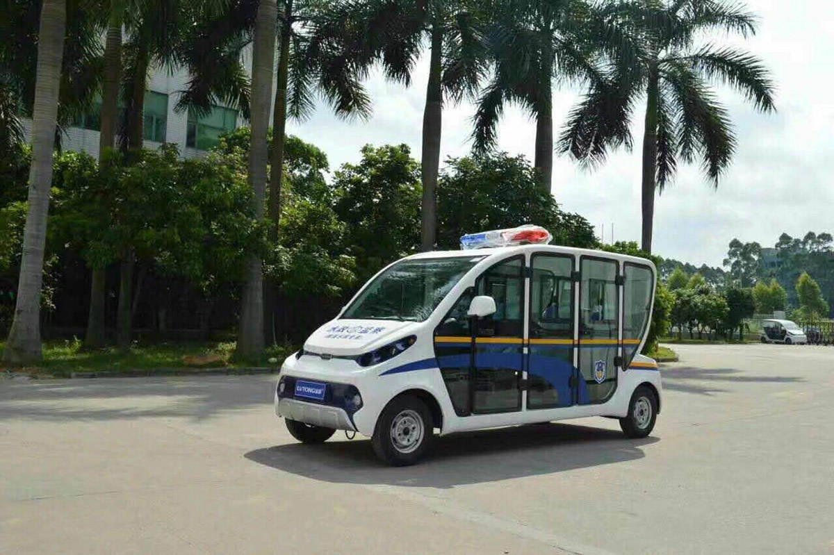 如何选择警用电动巡逻车,广州四轮电动车厂家分享实际定制参数!