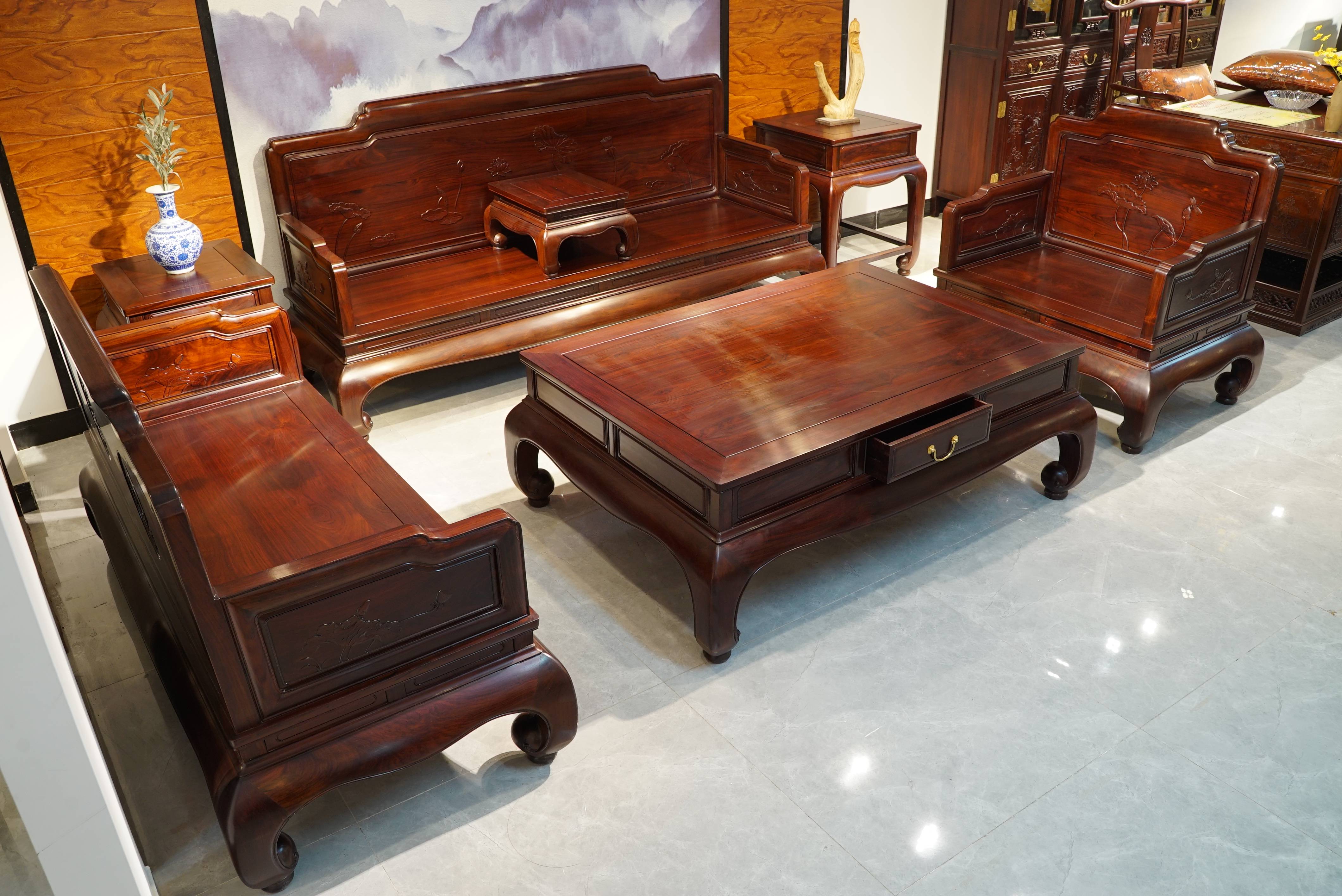 绒毛黄檀是国标红木吗 属于什么档次的红酸枝_放大镜_密度_市场