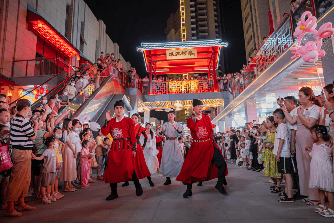 洛阳市瀍河区洛城中街啤酒龙虾嘉年华即将开启虾宴全城嗨啤一夏