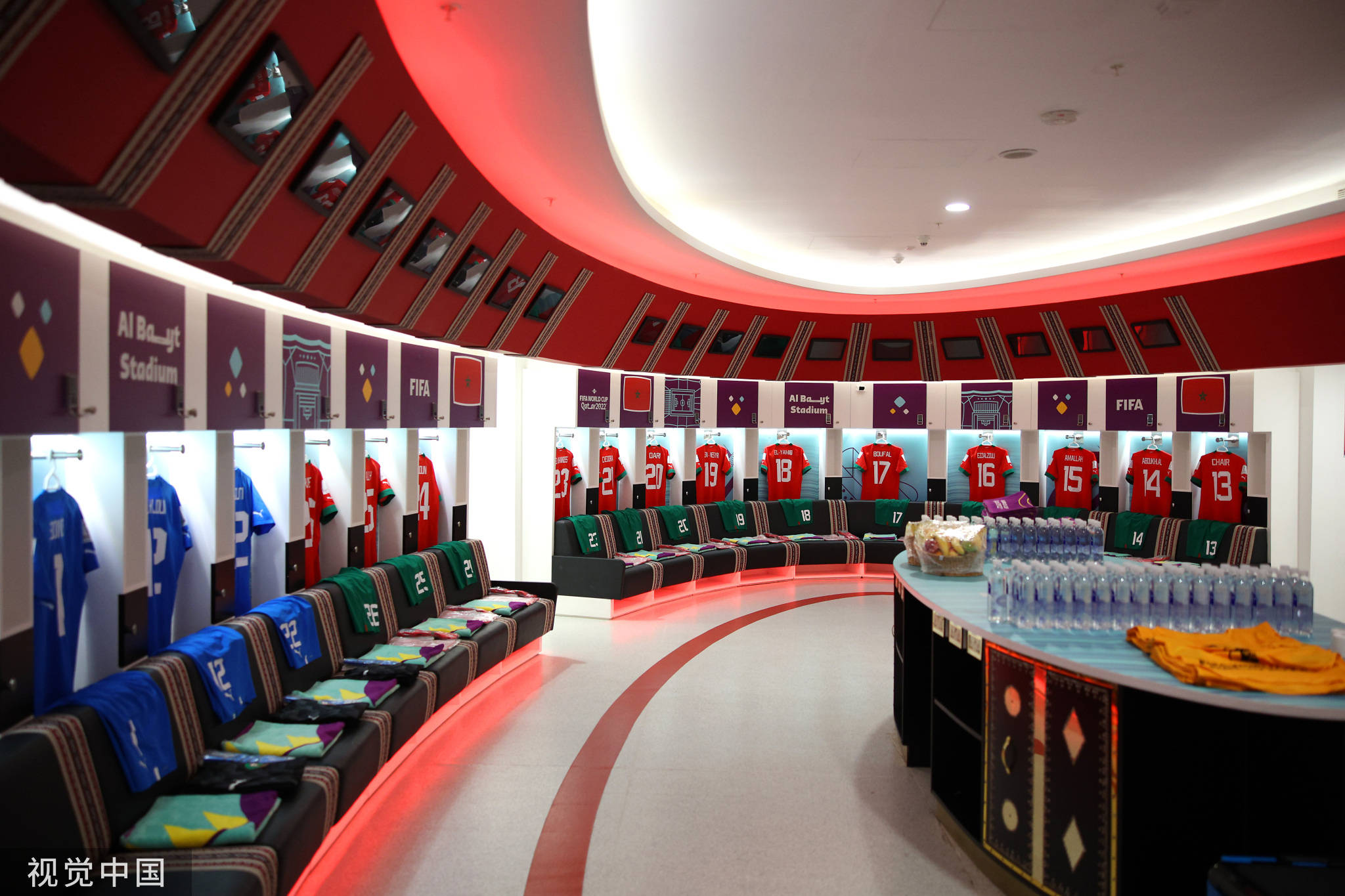 赛后更衣室气氛热烈队长誓言冲击东部前列目标直指总冠军