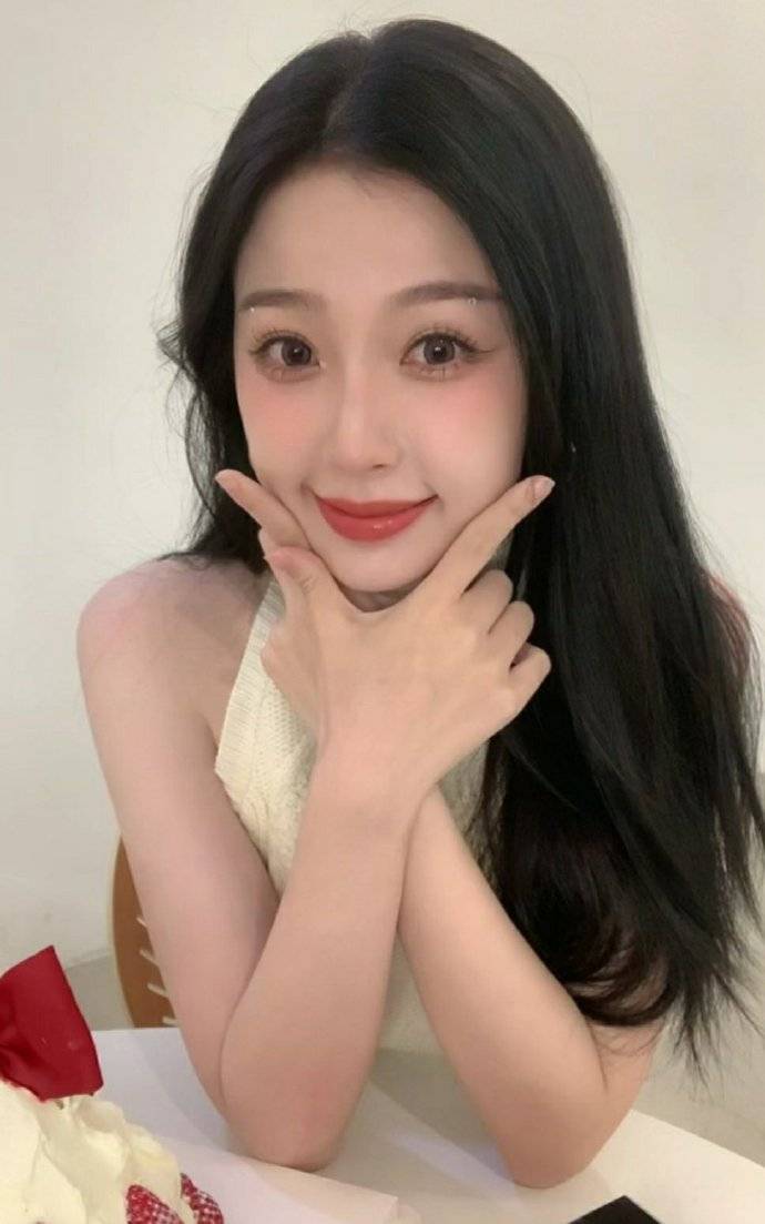 虞书欣生日直播美图来袭!怼脸距离难掩好气色-搜狐大视野-搜狐新闻