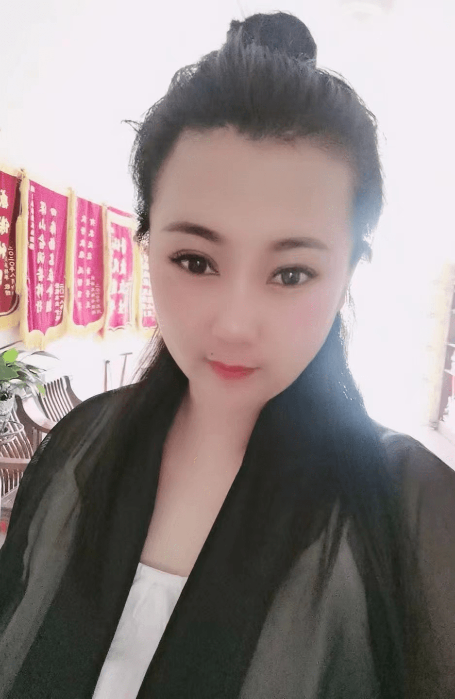 郭菲菲老师受邀邀出席 首届凤缘成名人榜活动盛典_文化_易经_传承